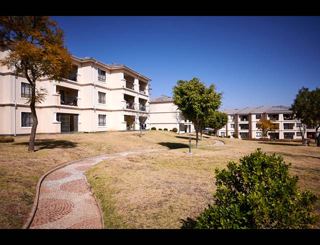 3 BEDROOM APARTMENT SOLD IN SUMMERSET